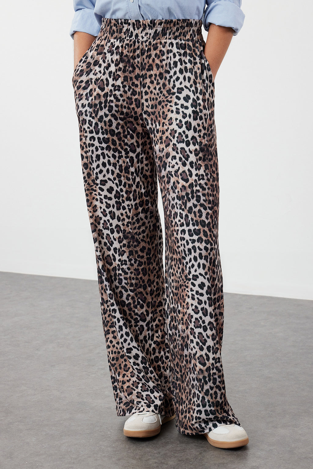 Trendyolmilla Lacivert Wide Leg/Rahat Kesim Yüksek Bel Esnek Pantolon TWOSS23PL00129