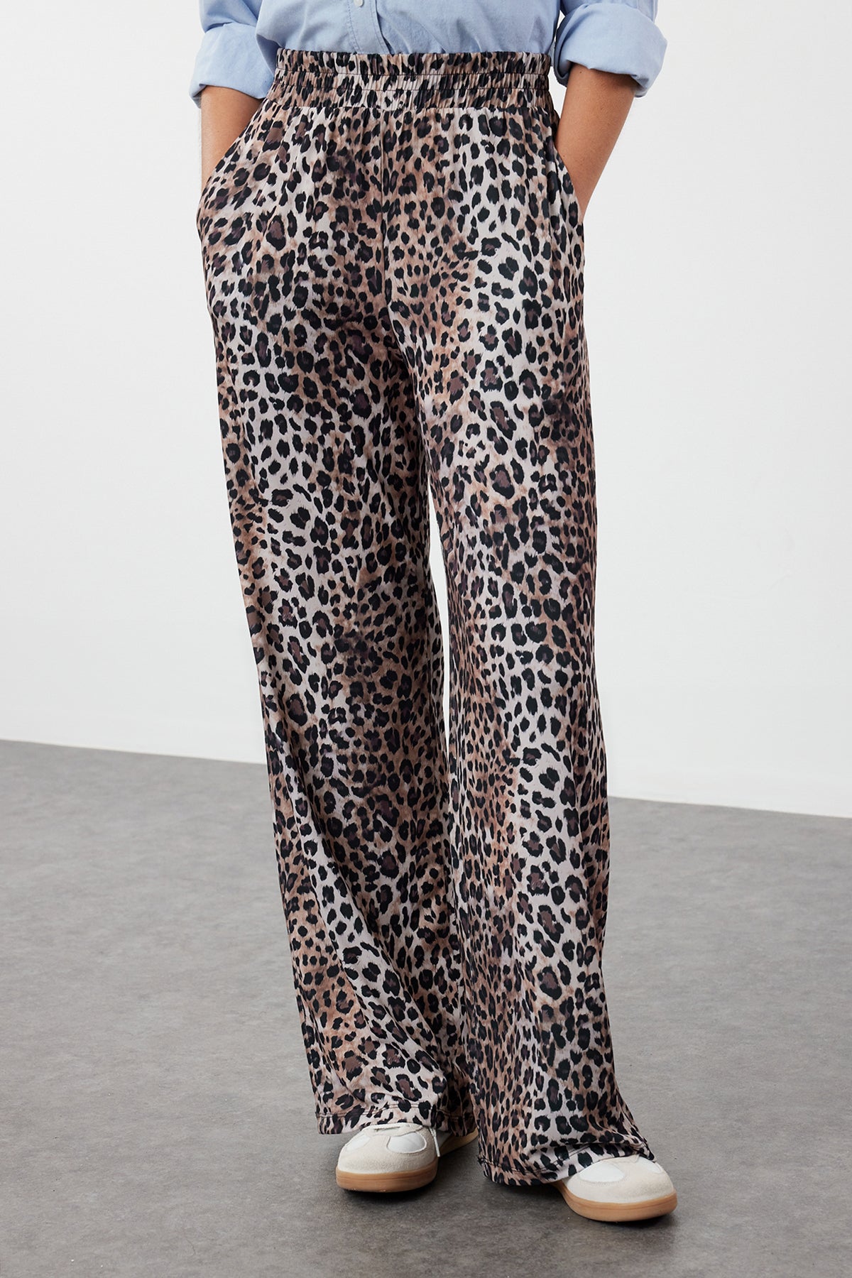 Trendyolmilla Lacivert Wide Leg/Rahat Kesim Yüksek Bel Esnek Pantolon TWOSS23PL00129