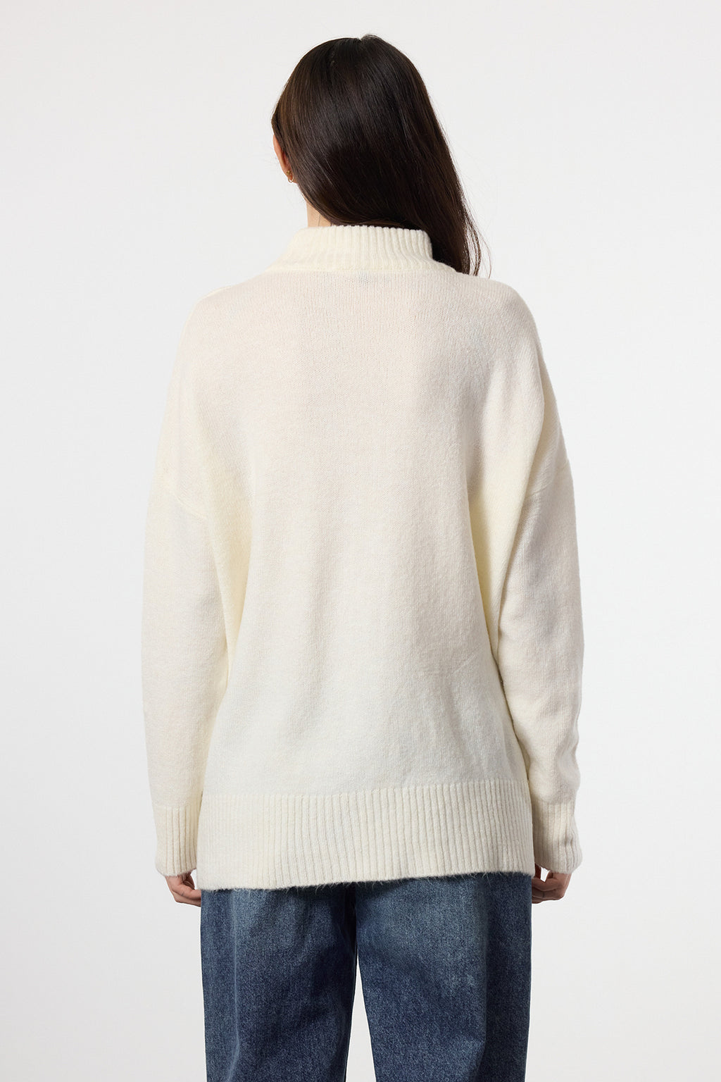 Trendyolmilla Taş Geniş Kalıp Yumuşak Dokulu Triko Kazak TWOAW23KZ00469