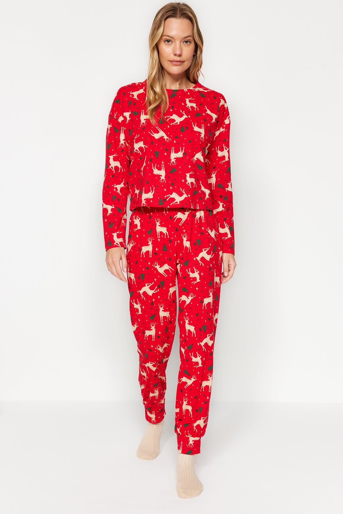 Trendyolmilla Bej %100 Pamuklu Yılbaşı Temalı Örme Pijama Takımı THMAW21PT0771