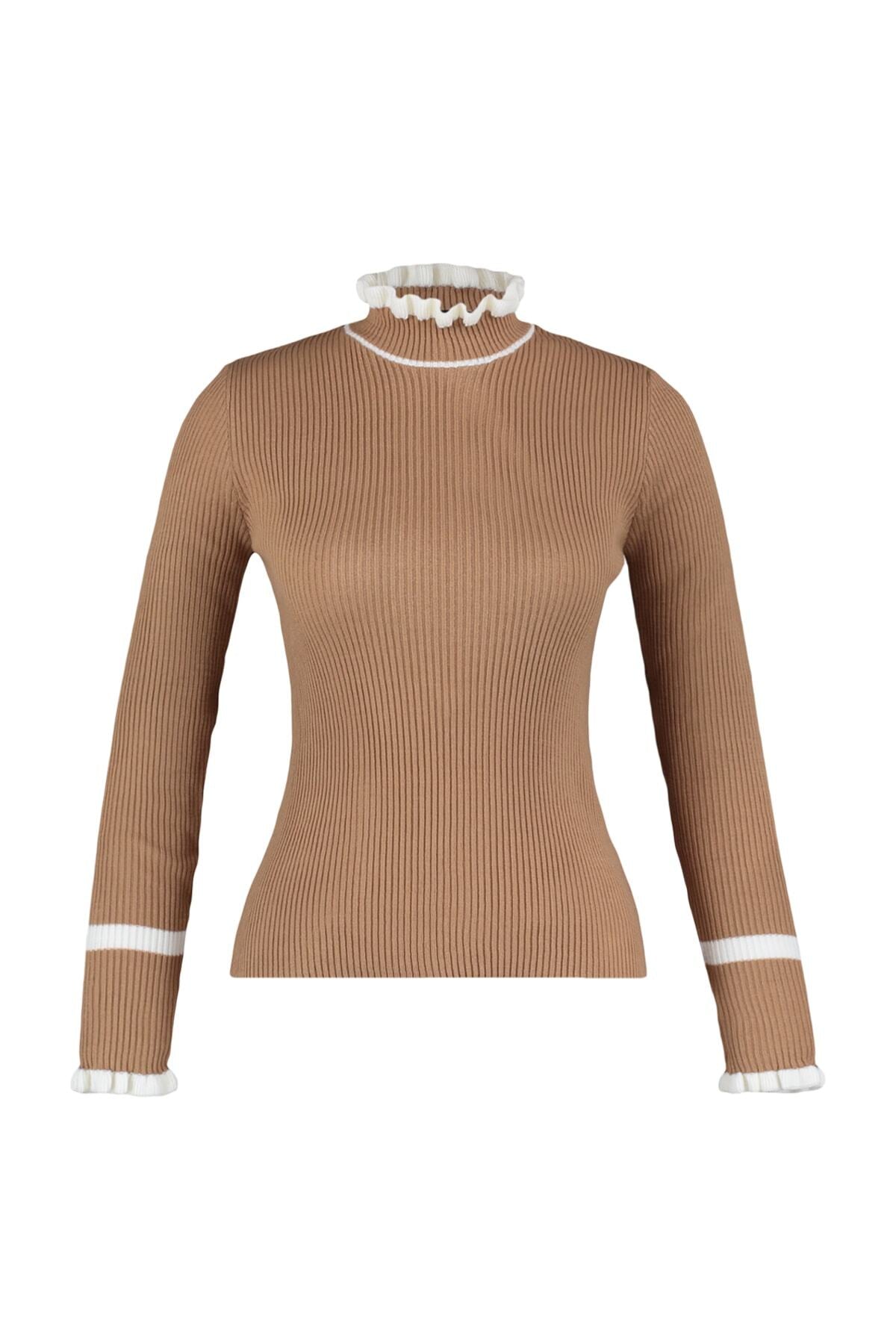 Trendyolmilla Camel Renk Bloklu Triko Kazak TWOAW22KZ1250