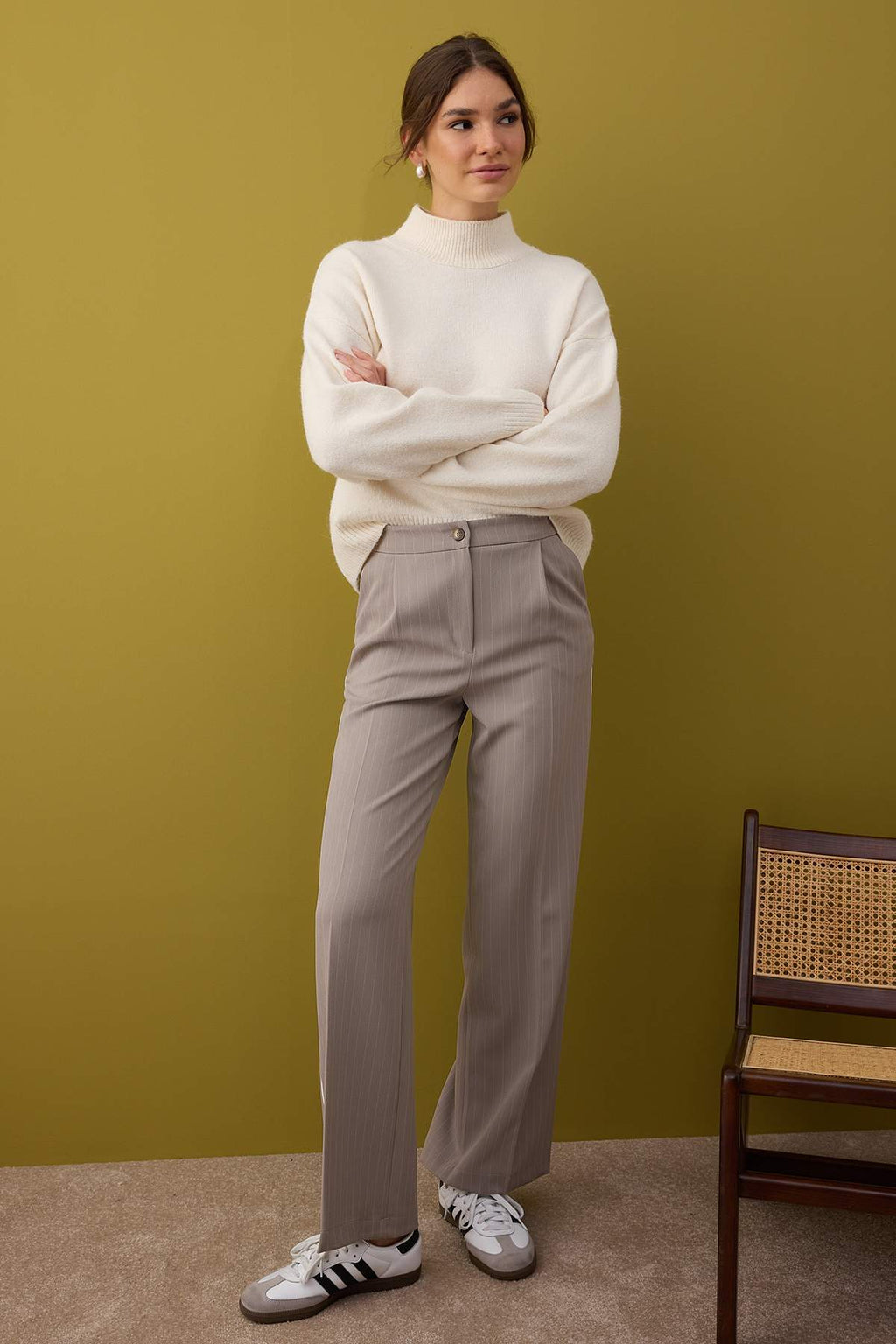 Vizon Çizgili Biye Detaylı Wide Leg/Geniş Paça Pantolon TWOAW26PL00044