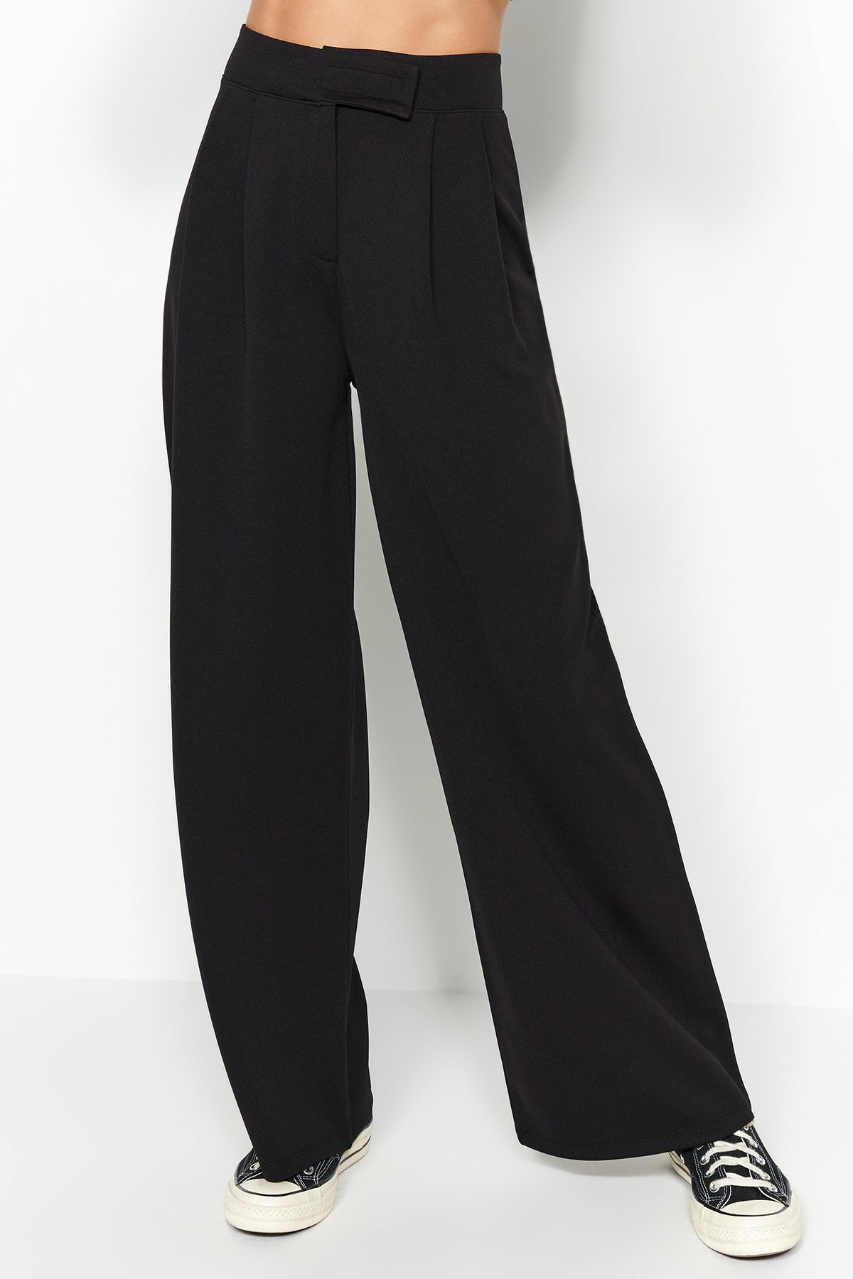 Trendyolmilla Yunus Gri Cırt Cırt Kapamalı Yüksek Bel Pileli Wide Leg/Geniş Kesim Örme Pantolon TWOAW24PL00177