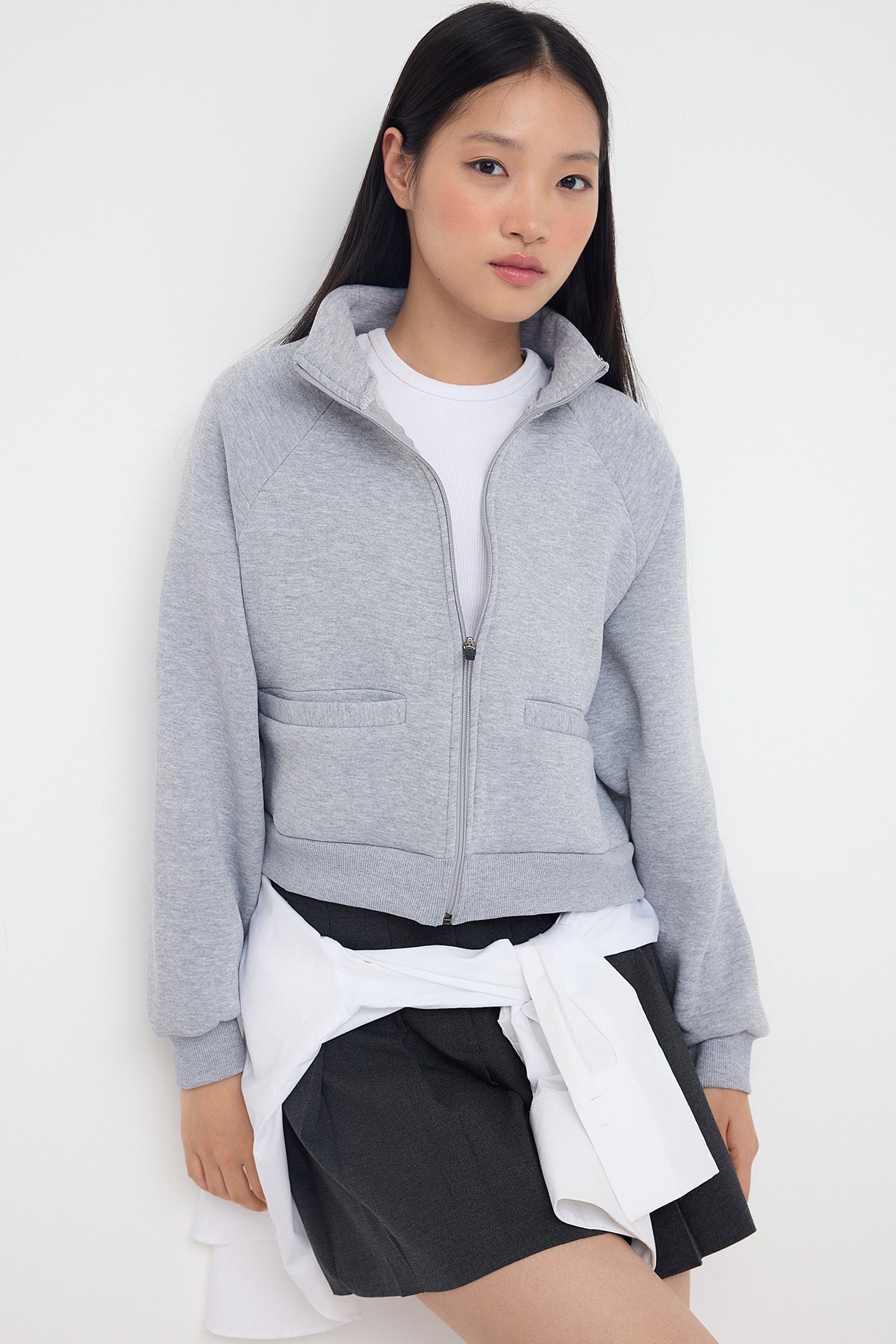 Trendyolmilla Siyah Regular/Normal Kalıp Fermuarlı Dik Yaka Kalın İçi Polarlı Örme Sweatshirt TWOAW26SW00017