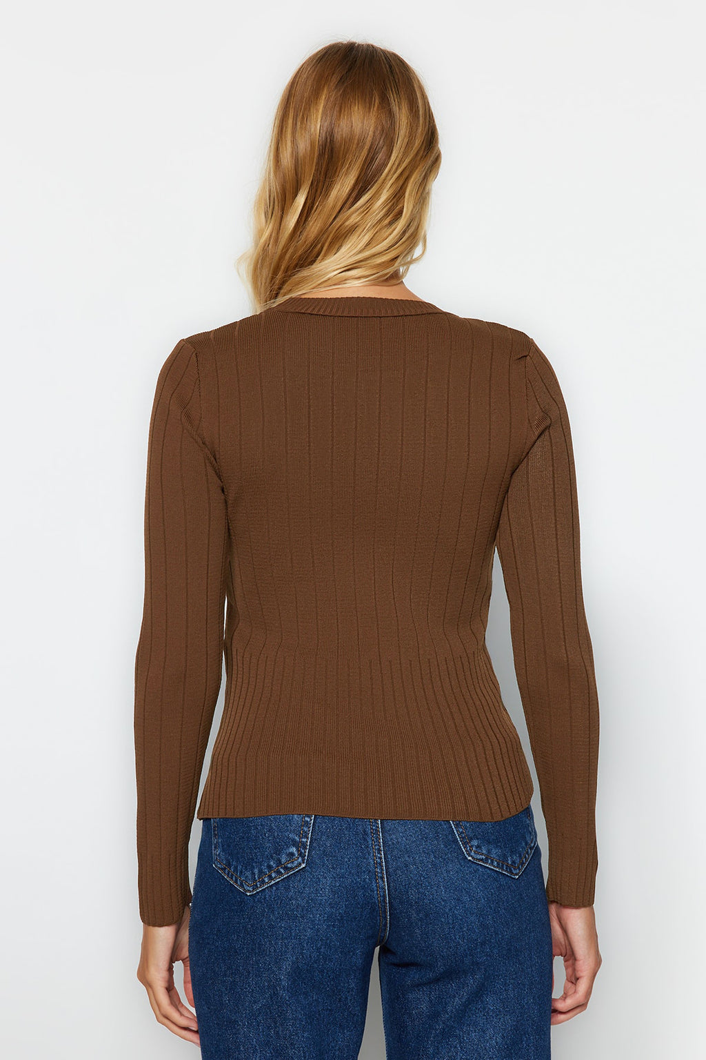 Trendyolmilla Kahverengi Basic Bisiklet Yaka Triko Kazak TWOAW23KZ01249
