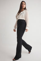 Trendyolmilla Koyu Mavi Yüksek Bel Orta Esnek Flare İspanyol Paça Jeans TWOSS25JE00109