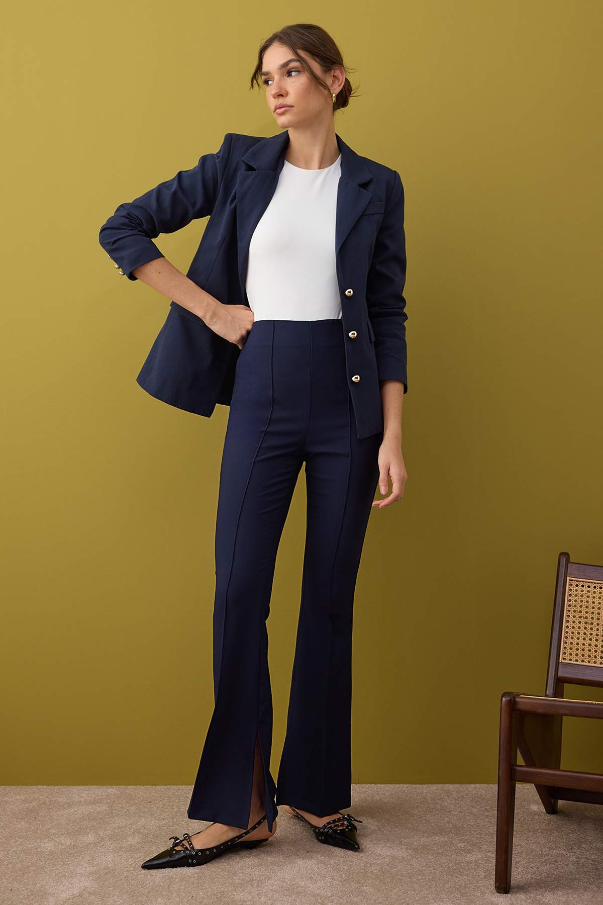 Trendyolmilla Siyah Flare Kalıp Nervürlü Bootcut Pantolon TWOAW26PL00043