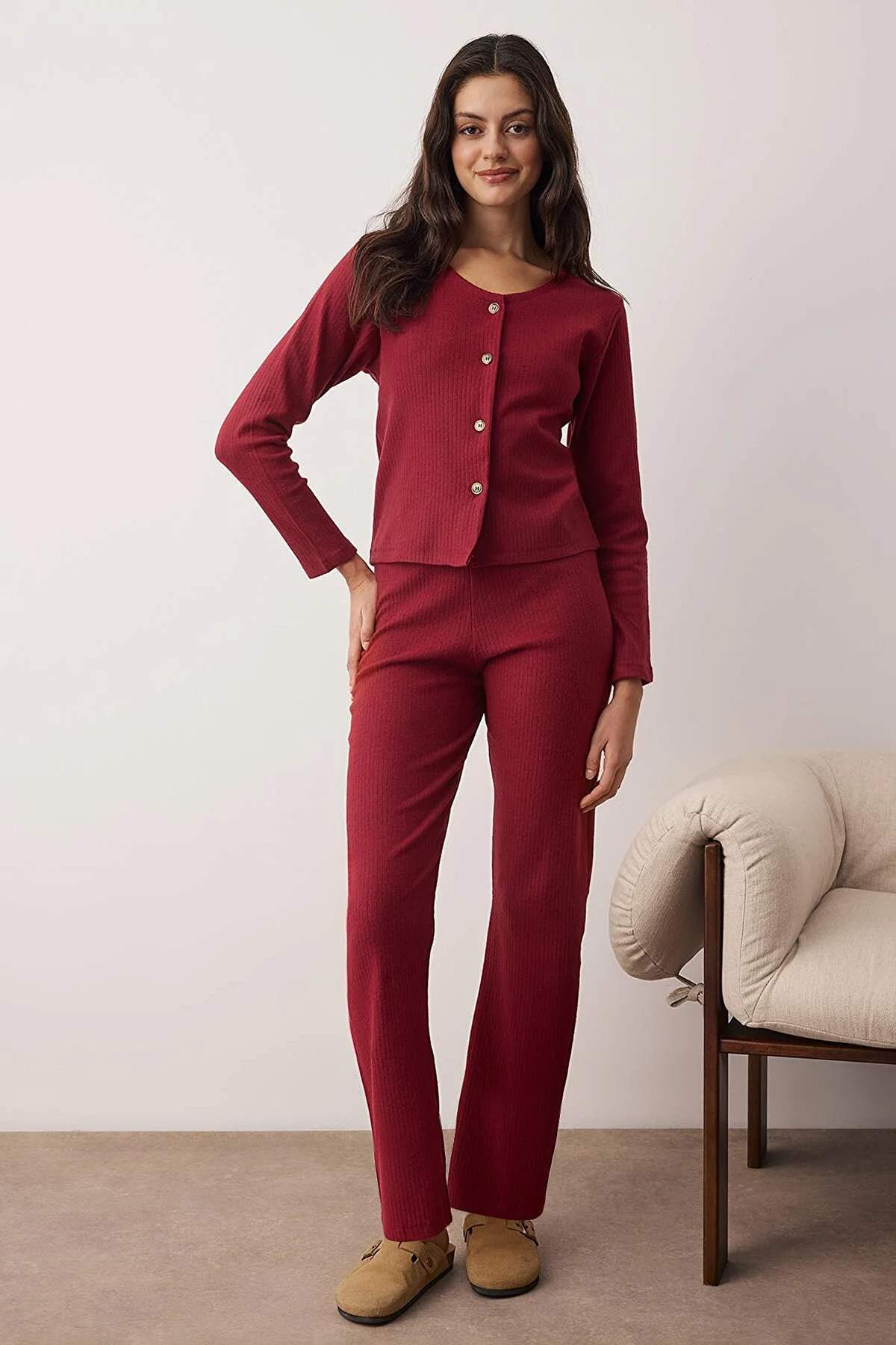 Trendyolmilla Bordo Pamuklu Hırka Fırçalı Yumuşak Tuşe Kışlık Fitilli Örme Pijama Takımı THMAW26PT00216 Main image