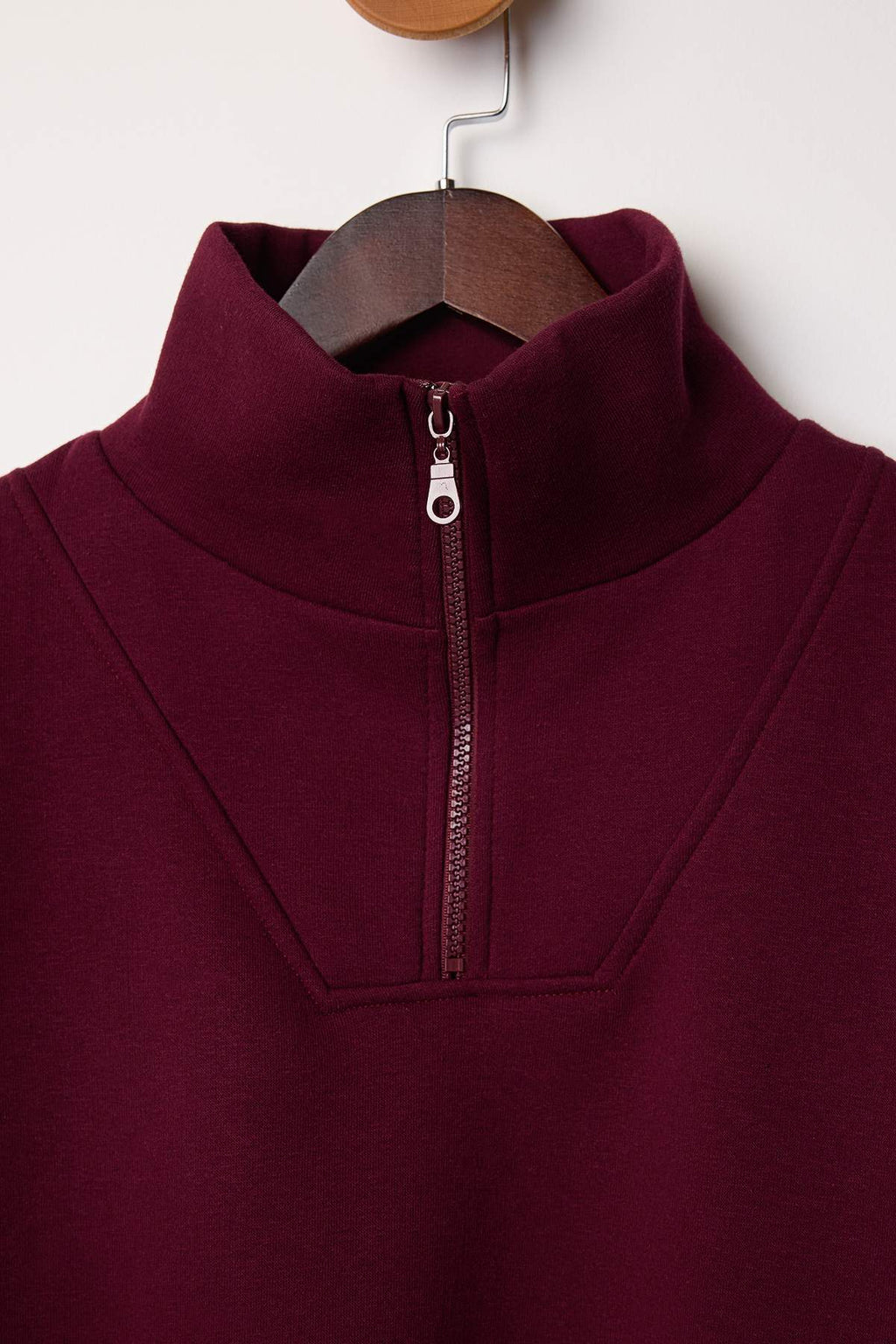 Trendyolmilla Siyah Kalın İçi Polarlı Dik Yaka Yarım Pat Fermuarı Crop Örme Sweatshirt TWOAW26SW00233