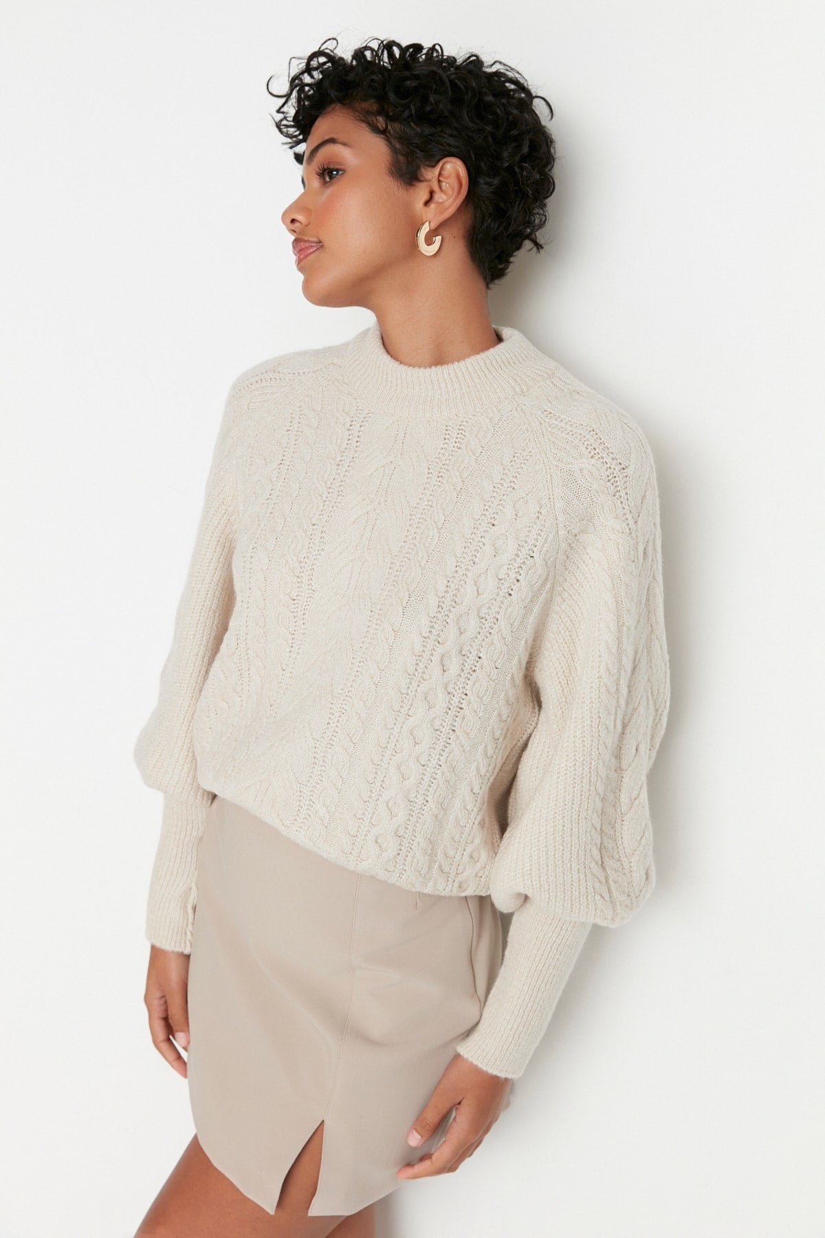 Trendyolmilla Taş Yumuşak Dokulu Saç Örgülü Triko Kazak TWOAW21KZ0109 Secondary image