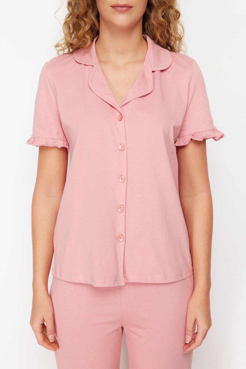 Trendyolmilla Gül Kurusu %100 Pamuklu Fırfır Detaylı Örme Pijama Takımı THMSS24PT00223