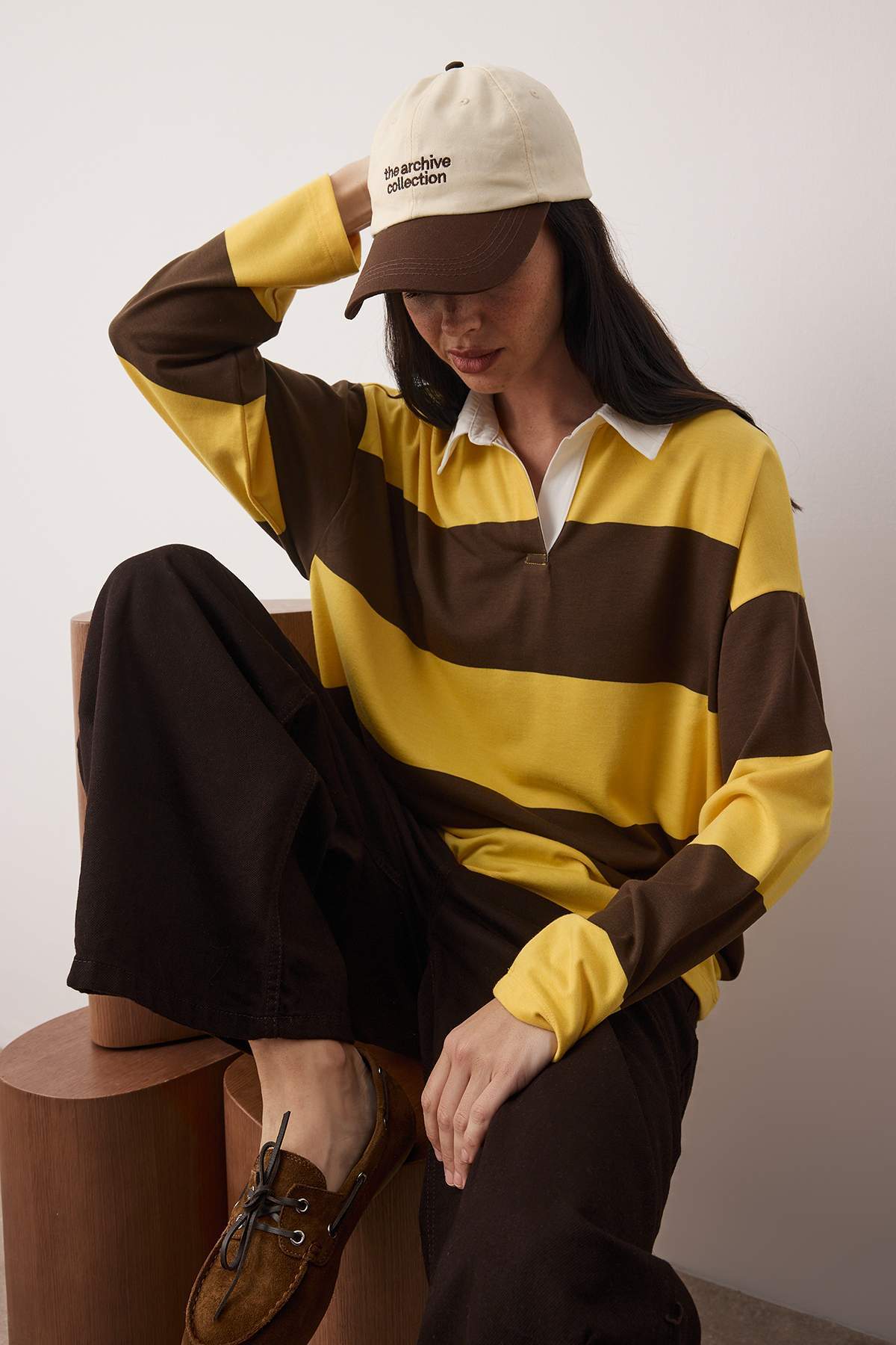 Trendyolmilla Bordo Çizgili Polo Yaka Oversize/Geniş Kalıp Örme Sweatshirt TWOAW26SW00051