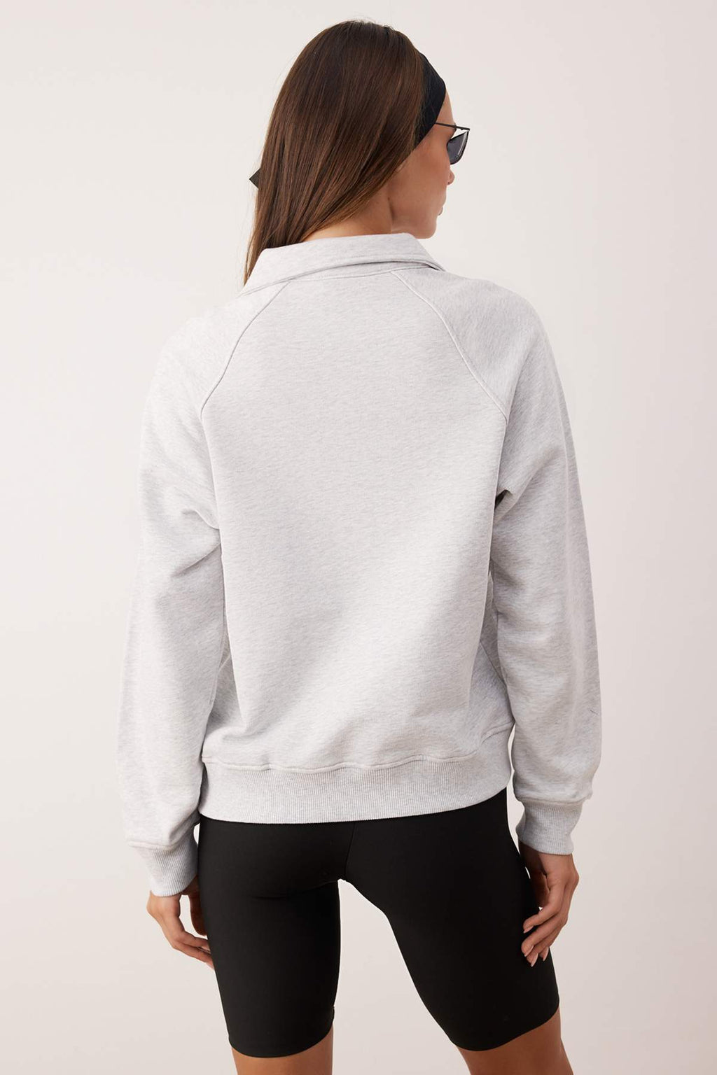 Trendyolmilla Gri Melanj Premium Patlı Regular/Normal Kalıp Kalın İçi Polarlı Örme Sweatshirt TWOAW26SW00208