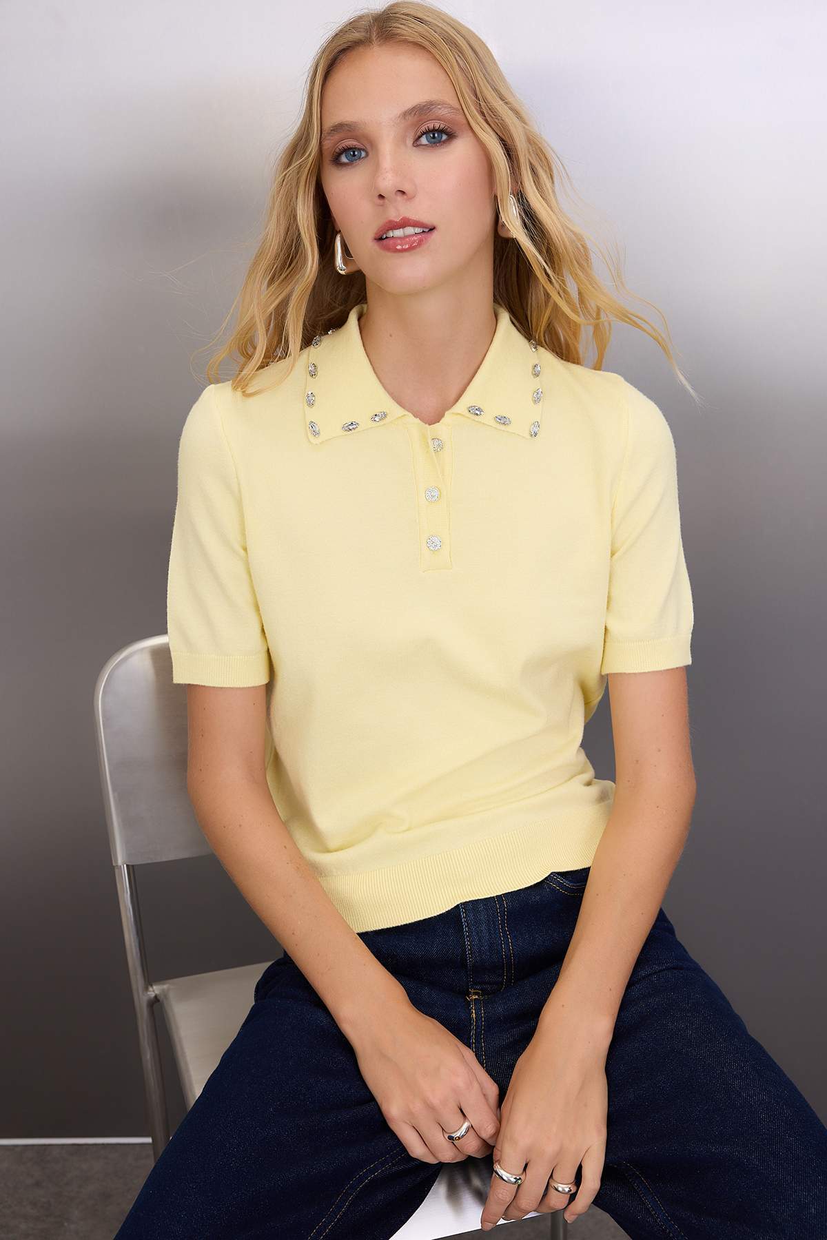 Trendyolmilla Sarı Polo Yaka Premium İplik / Özel İplik Triko İnce Bluz TWOSS25BZ00184 الصورة الرئيسية