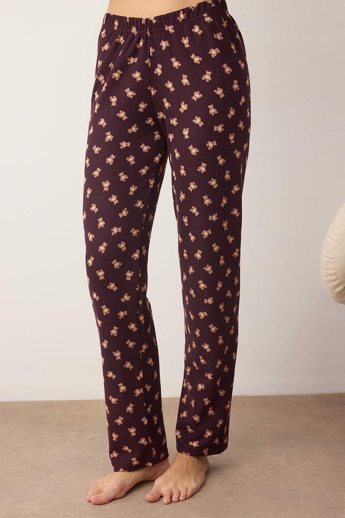 Trendyolmilla Bordo Kurdele/Fiyonklu Yumuşak Kışlık Waffle Örme Pijama Takımı THMAW26PT00187