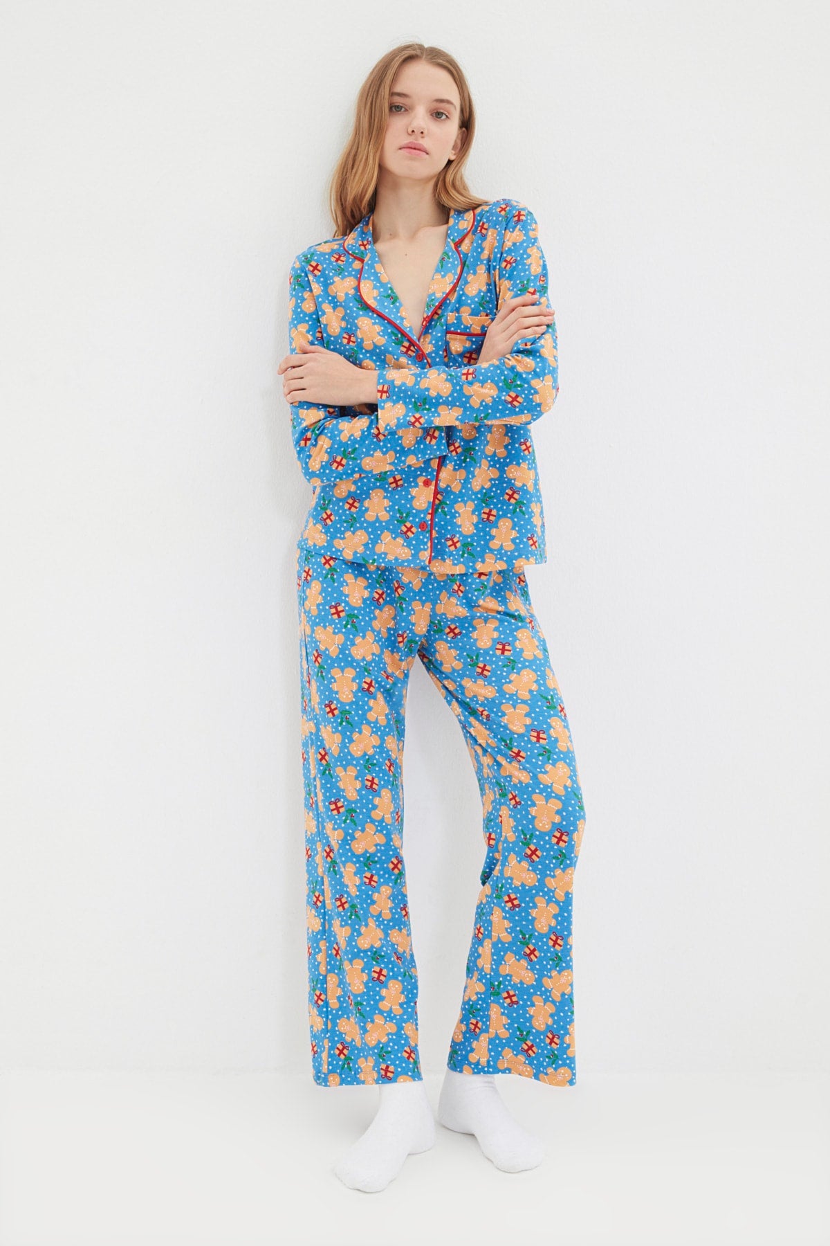 Trendyolmilla Mavi %100 Pamuklu Yılbaşı Temalı Örme Pijama Takımı THMAW22PT1204 Main image