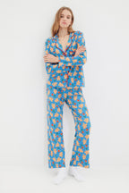 Trendyolmilla Mavi %100 Pamuklu Yılbaşı Temalı Örme Pijama Takımı THMAW22PT1204