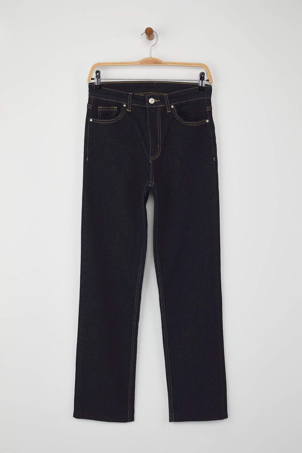Trendyolmilla Kahverengi Yüksek Bel Paçası Kesikli Comfort/Esnek YENİ Mom Jeans TWOAW26JE00026