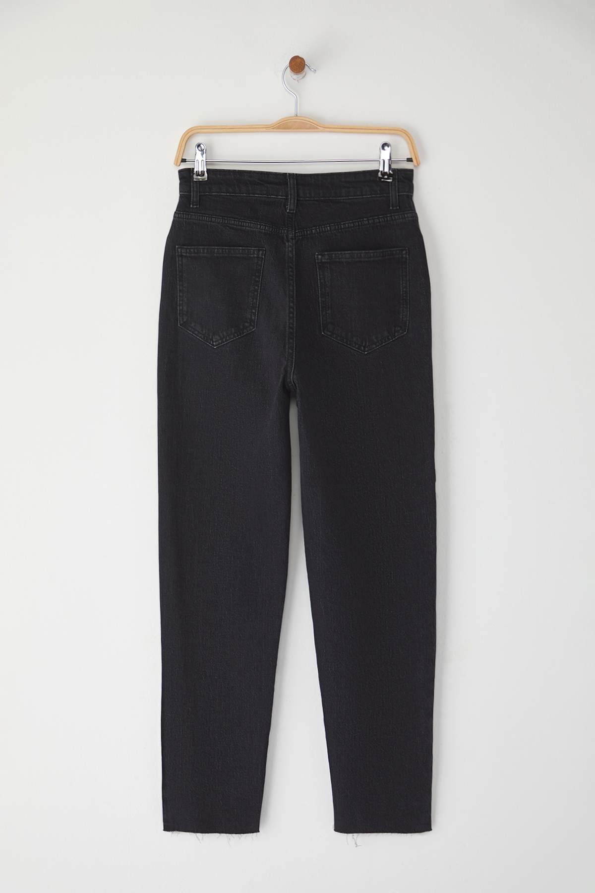 Trendyolmilla Açık Mavi Yüksek Bel Mom Comfort Jeans TWOSS25JE00279