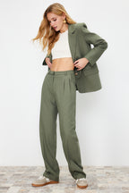 Trendyolmilla Limited Edition Vizon Straight/Düz Kesim Pilili Dokuma Kumaş Pantolon TWOAW23PL00401
