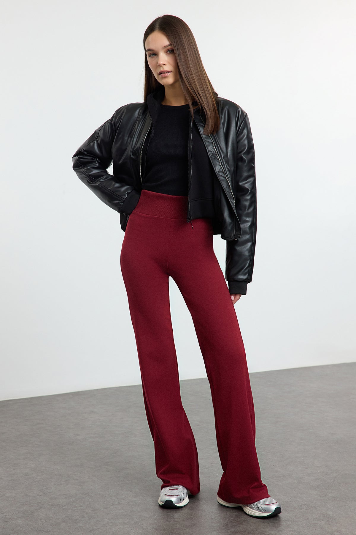Trendyolmilla Kahverengi Wide Leg/İspanyol Paça Yüksek Bel İnterlok Esnek Örme Pantolon TWOAW25PL00006