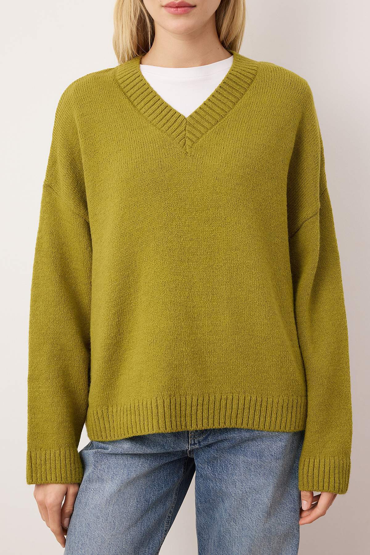 Trendyolmilla Wardrobe Essentials Yağ Yeşil Basic Geniş Kalıp Yumuşak Dokulu Triko Kazak | TWOAW26KZ00091