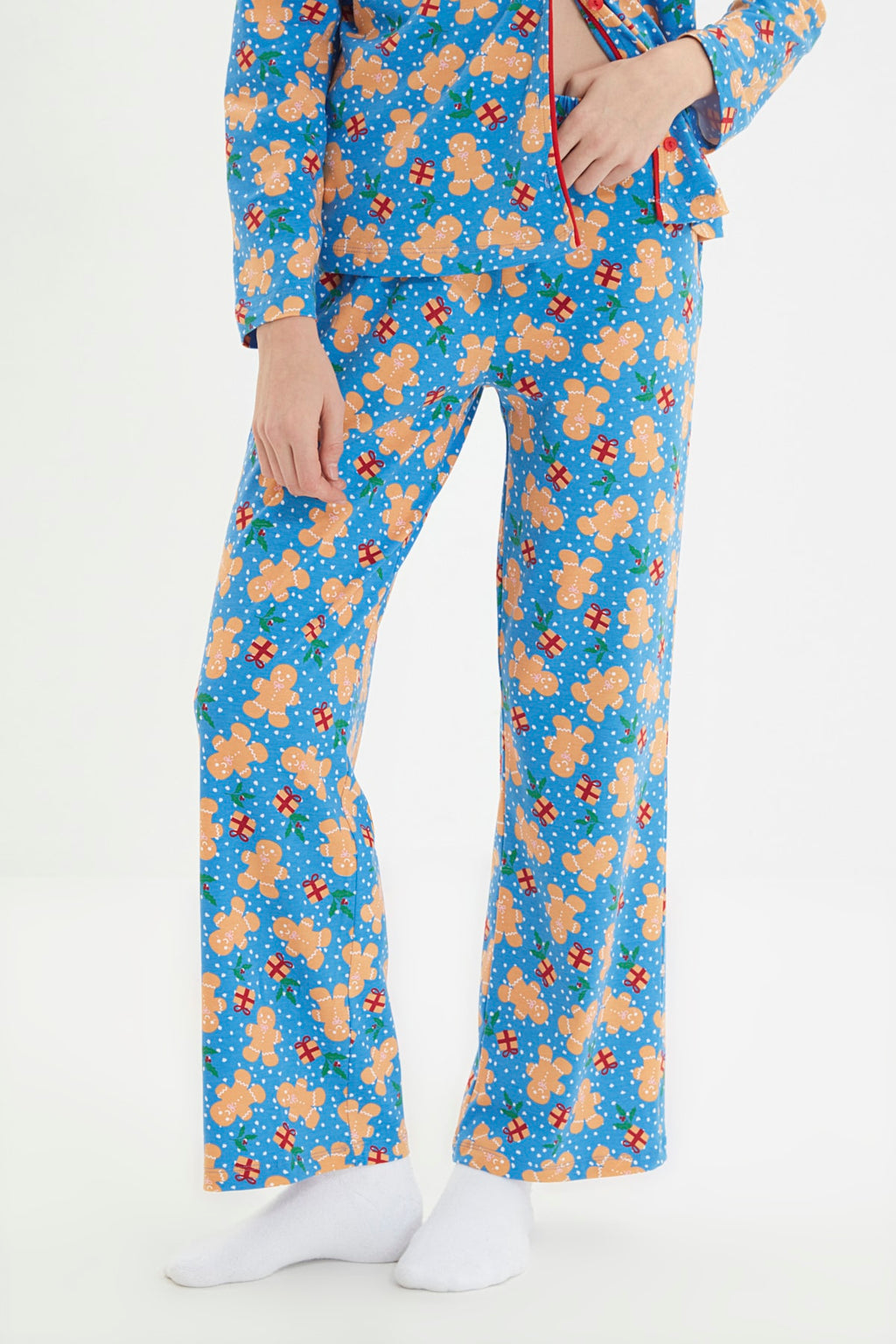 Trendyolmilla Mavi %100 Pamuklu Yılbaşı Temalı Örme Pijama Takımı THMAW22PT1204