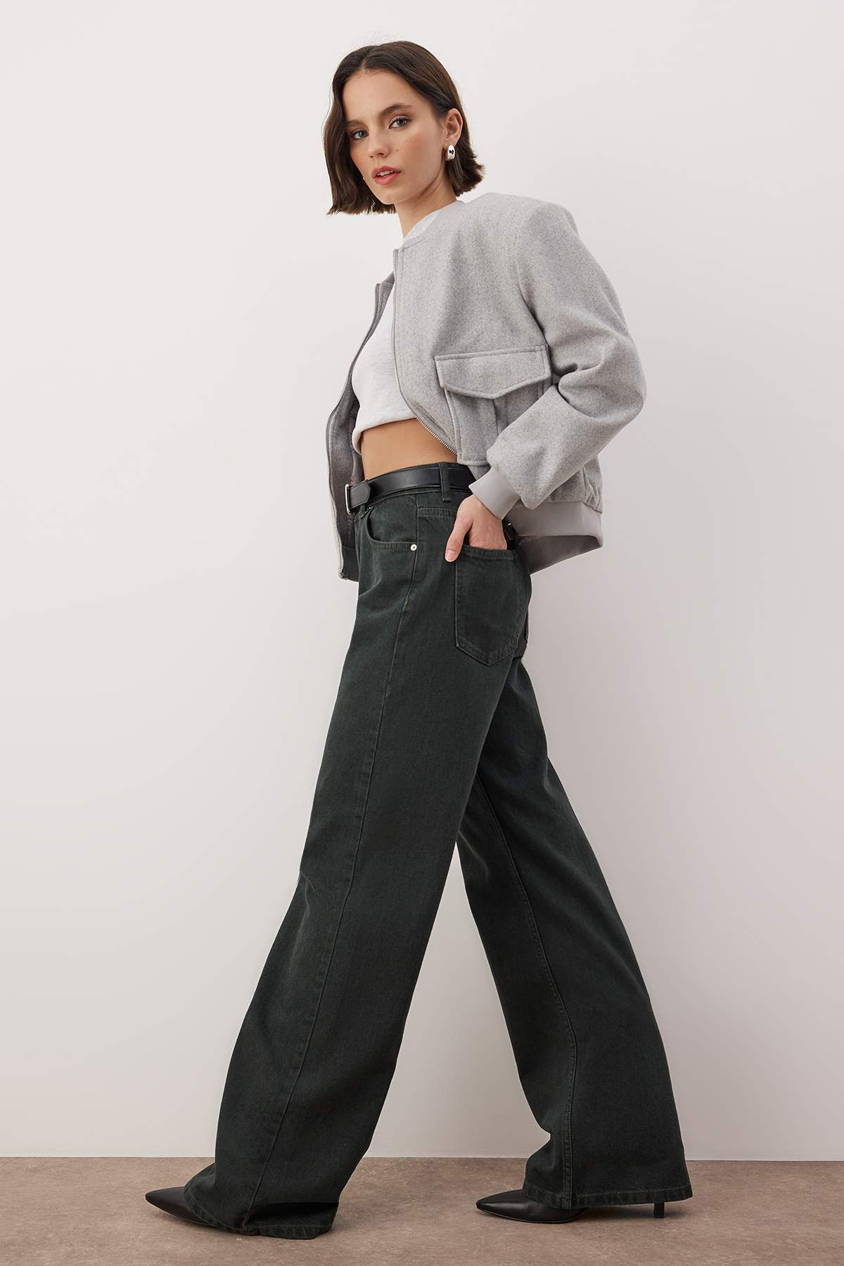 Trendyolmilla Petrol Yüksek Bel Vintage Yıkama Özel Renk Denim Wide Leg/Geniş Paça Jeans TWOAW26JE00110 Secondary image