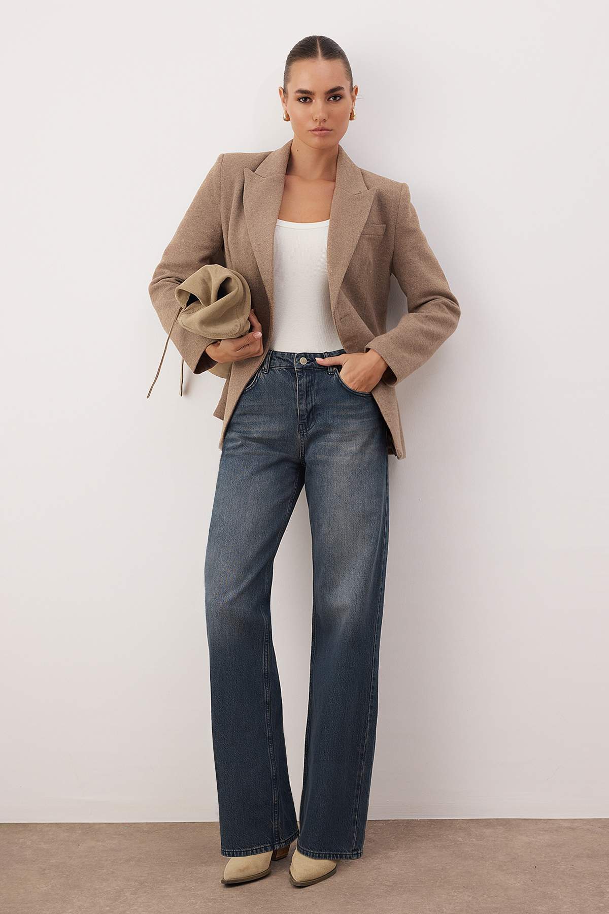 Trendyolmilla Koyu Mavi Yüksek Bel Geniş Paça Wide Leg Jeans TWOAW26JE00119 Main image