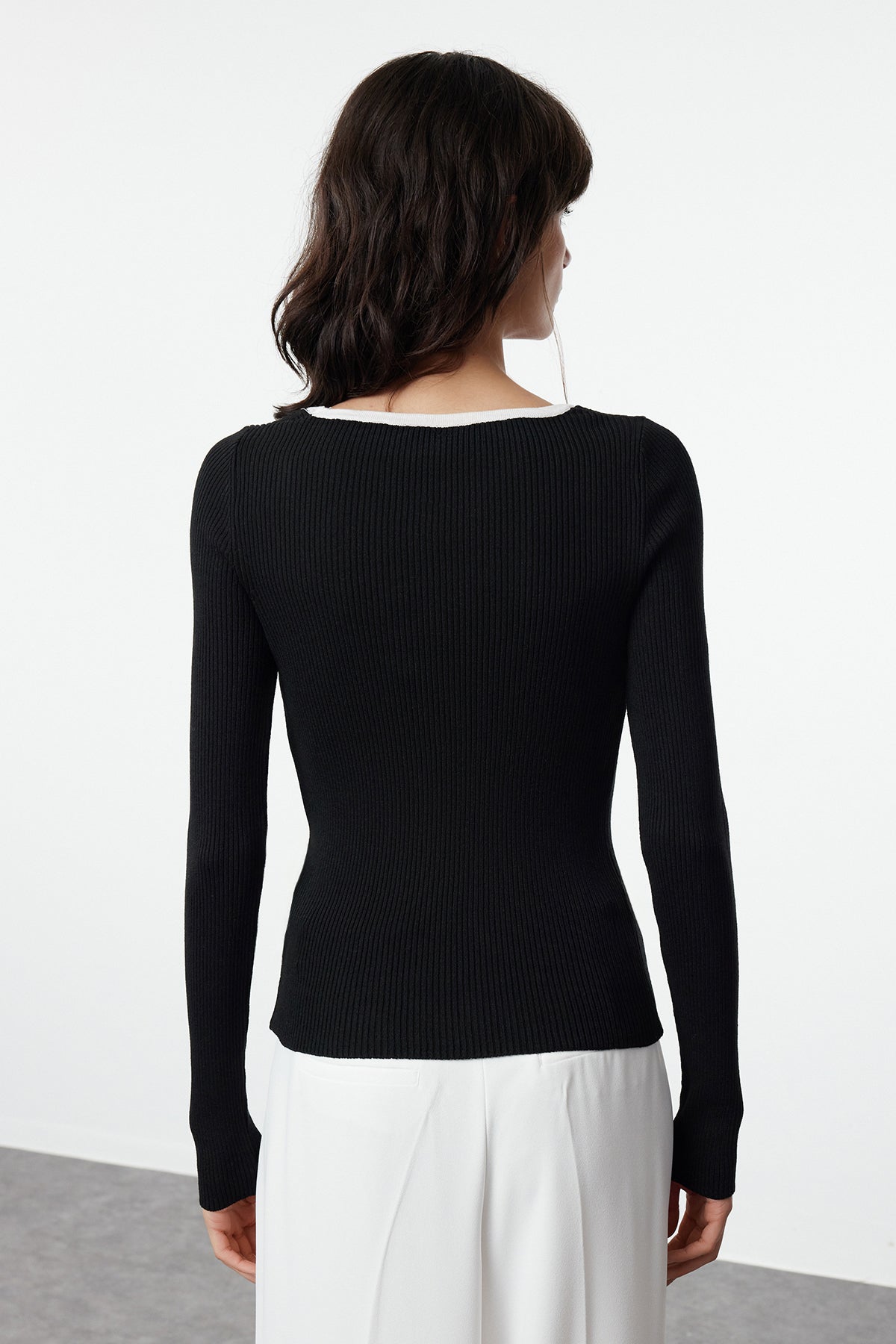 Trendyolmilla Bordo Merserize Görünümlü Premium İplik/Özel İplik Kurdele/Fiyonk Detaylı Triko Kazak TWOAW25KZ00207