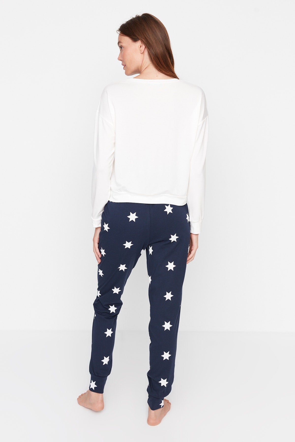 Trendyolmilla Beyaz %100 Pamuklu Yıldız Desenli Örme Pijama Takımı THMAW21PT0241