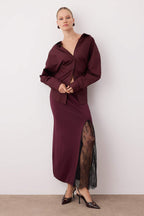 Trendyolmilla Bordo Dantelli Yırtmaç Detaylı Maxi Triko Etek TWOAW26ET00117