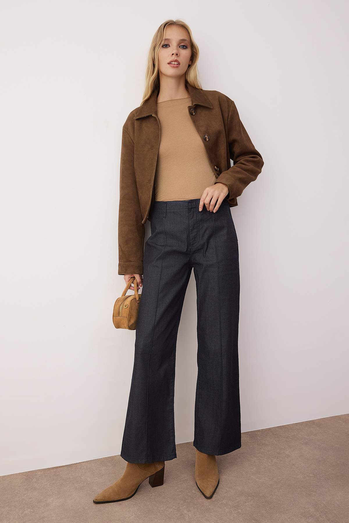 Koyu Mavi Nervür Detaylı Yüksek Bel Comfort/Esnek Wide Leg Jeans TWOAW26JE00140
