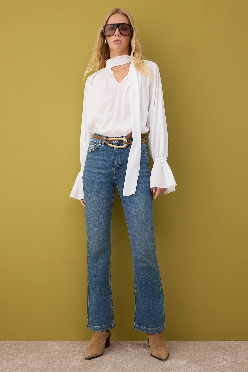 Trendyolmilla Antrasit Yüksek Bel Orta Esnek İspanyol Paça Flare Jeans TWOAW26JE00050