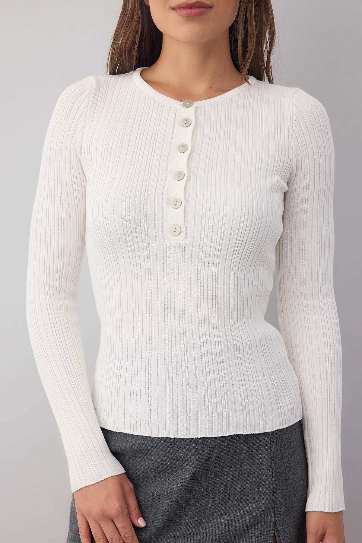 Trendyolmilla Wardrobe Essentials Saks Fitted/Vücuda Oturan Fitilli Triko Kazak TWOAW26KZ00083