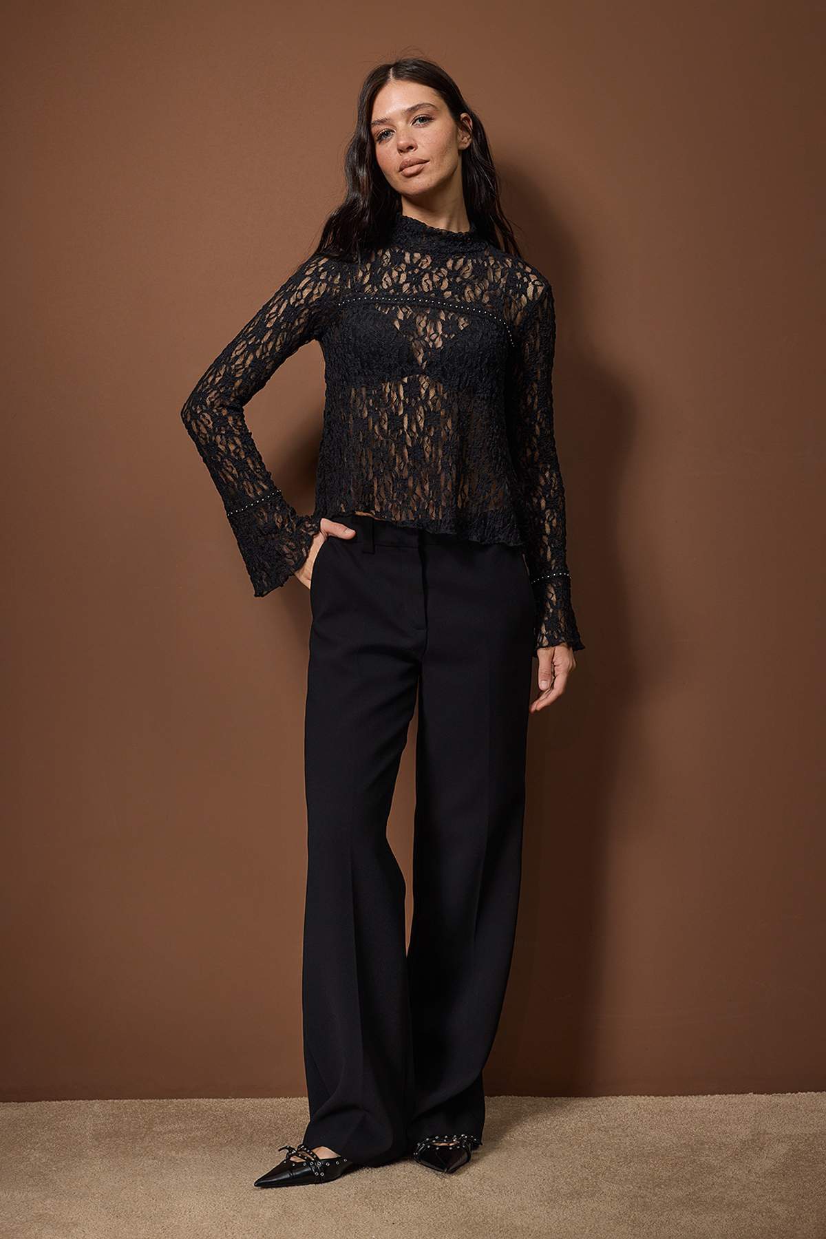 Siyah Şerit Aksesuar Detaylı Regular/Normal Kalıp Dantel Esnek Örme Bluz TWOAW26BZ00333 Secondary image