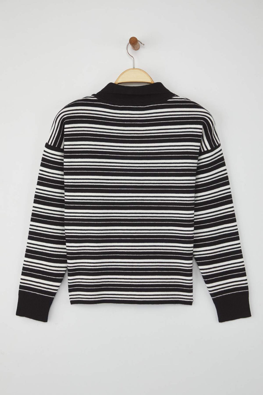 Wardrobe Essentials Siyah Premium/Özel İplik Polo Yaka Triko Kazak | TWOAW26KZ00060