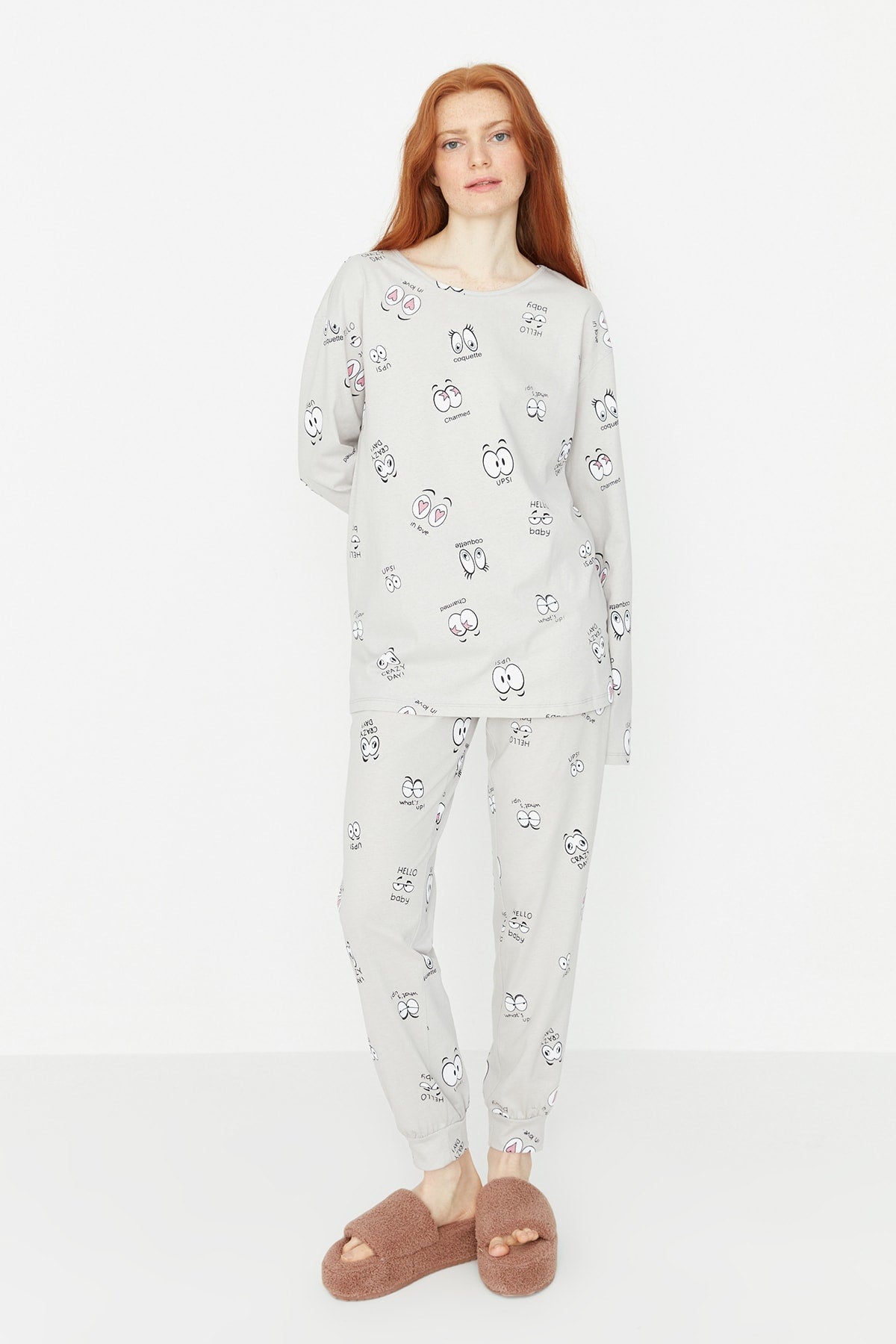 Trendyolmilla Tarçın %100 Pamuklu Göz Desenli T-shirt-Jogger Örme Pijama Takımı THMAW22PT0270