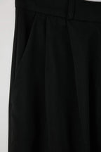Siyah Pilili Boru Paça Dökümlü Yüksek Bel Kumaş Pantolon TWOAW26PL00155