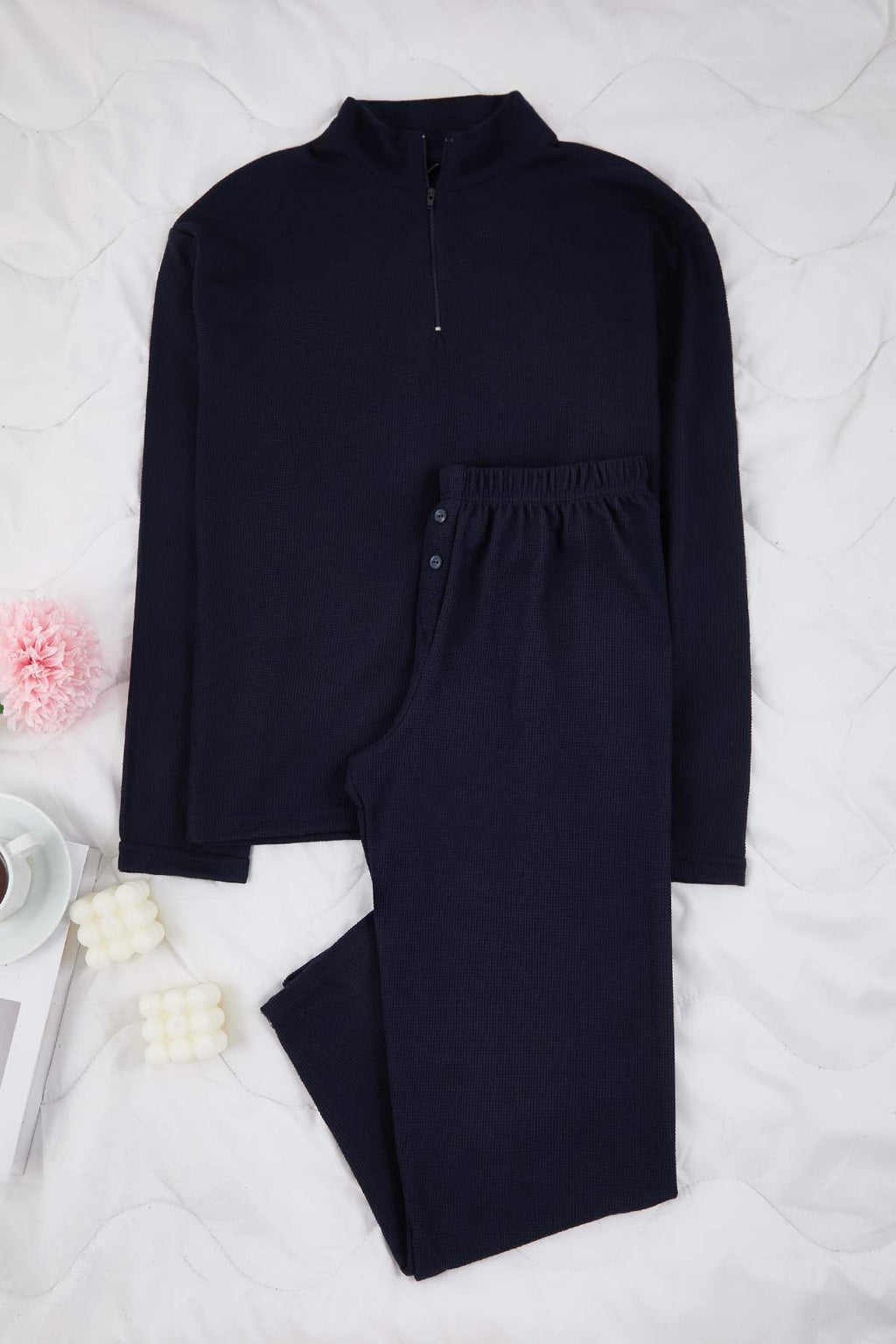 Trendyolmilla Lacivert Fermuarlı Yumuşak Kışlık Waffle Örme Pijama Takımı THMAW26PT00186