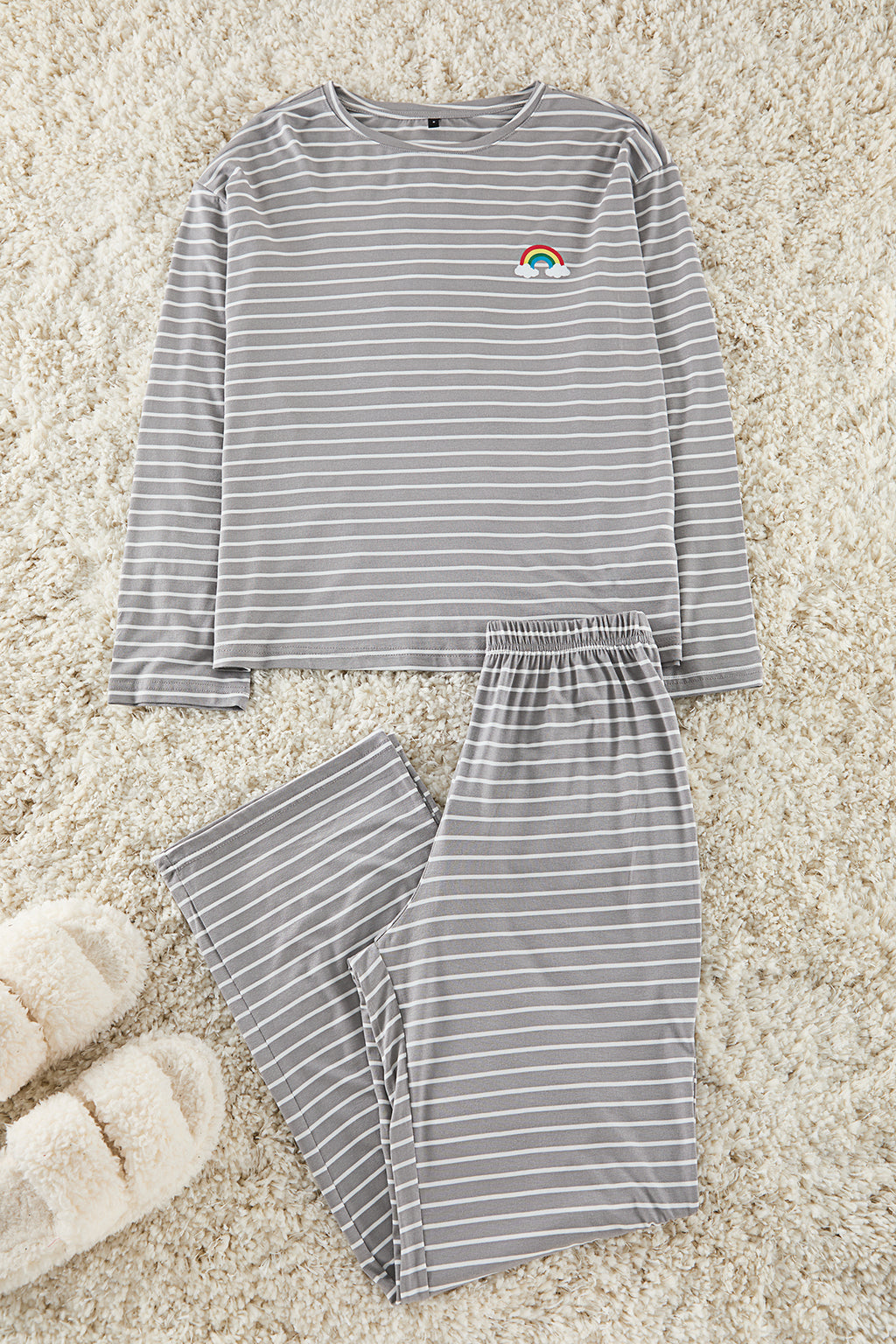 Trendyolmilla Kırmızı Çizgili Gökkuşağı Baskılı Viskon Örme Pijama Takımı THMAW25PT00014