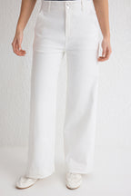 Trendyolmilla Pembe Düğme Detaylı Yüksek Bel Comfort/Esnek Wide Leg Jeans TWOSS25JE00183