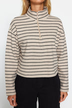Açık Bej Çizgili Selanik Fermuarlı Dik Yaka Regular/Normal Kalıp Örme Sweatshirt TWOAW22SW0732