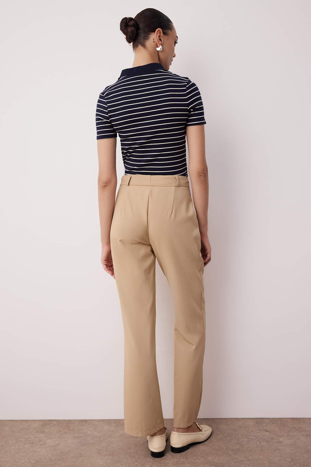 Açık Kahverengi Straight/Düz Kesim Yüksek Bel Nervür Dikişli Dokuma Pantolon TWOSS21PL0093