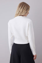 Ekru Premium İplik/Özel İplik Crop Gül Düğmeli Ceket Görünümlü Triko Hırka TWOAW25HI00110