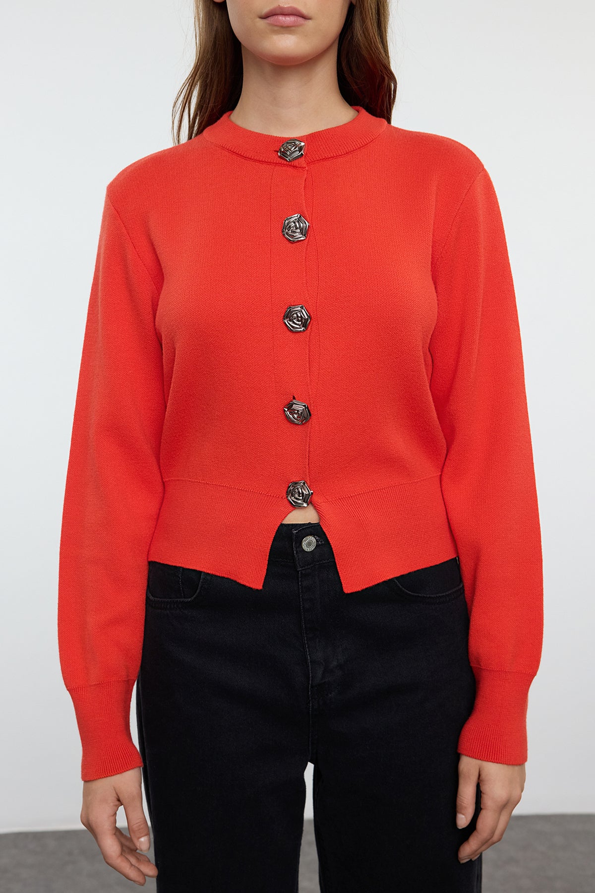 Açık Kırmızı Premium/Özel İplik Crop Gül Düğmeli Ceket Görünümlü Triko Hırka TWOAW25HI00110
