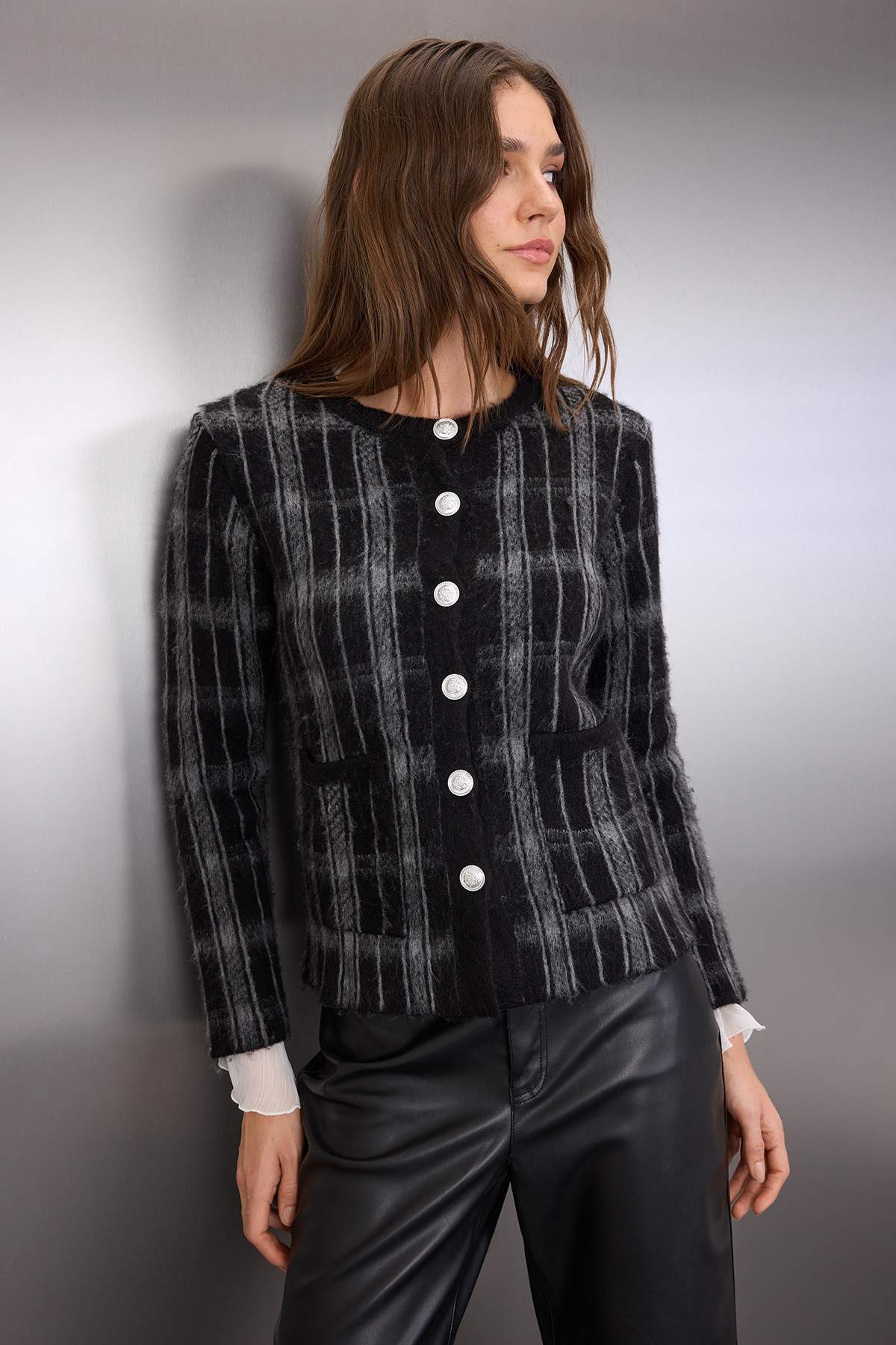 Antrasit Yumuşak Dokulu Ceket Görünümlü Triko Hırka TWOAW26HI00233 Main image