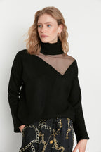 Siyah Yumuşak Dokulu Tül Detaylı Triko Kazak TWOAW20KZ1037