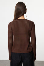 Koyu Kahverengi Transparan Triko Görünümlü Kumaş Regular Boy Bisiklet Yaka Örme Bluz TWOAW24BZ00094