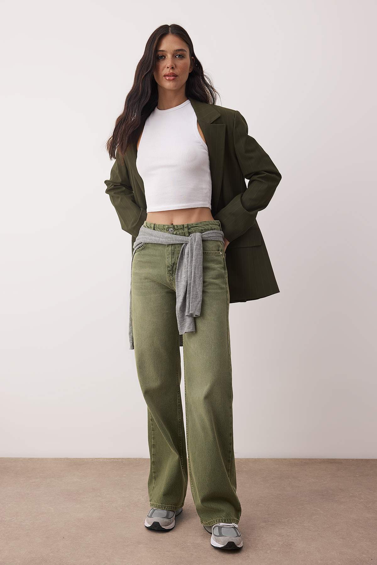 Açık Haki Yüksek Bel Vintage Yıkama Wide Leg Jeans TWOAW26JE00110 Main image